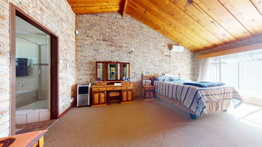 4 Bedroom Property for Sale in Potchefstroom North West